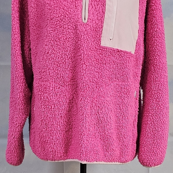 CROWN & IVY | FAUX FUR OVERSIZED QUARTER ZIP WOOBIE PULLOVER - … - Picture 11 of 16